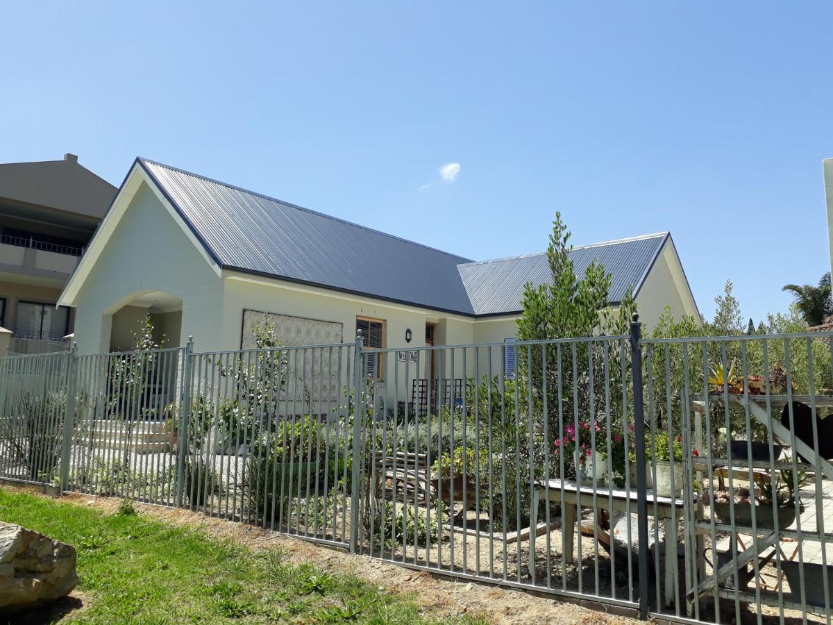 Nerf-Af Rooms And Cottage At Onrus , Херманус Екстериор снимка